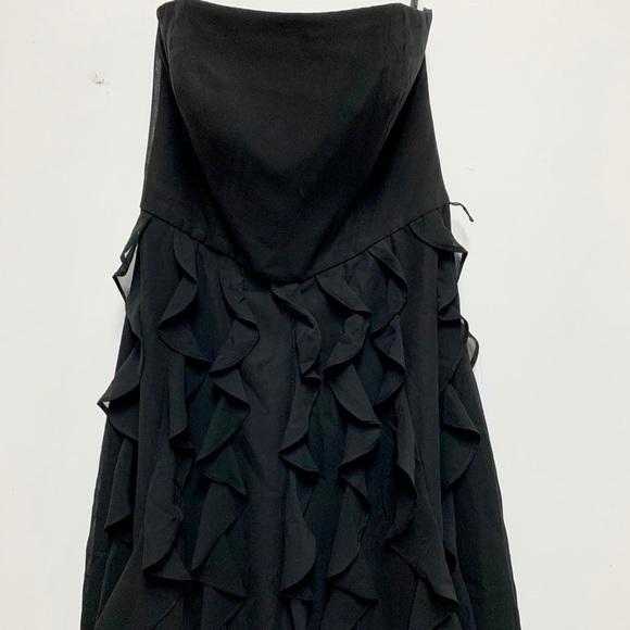WHBM Strapless Ruffled Bottom Dress Fitted Bodice - Picture 2 of 8